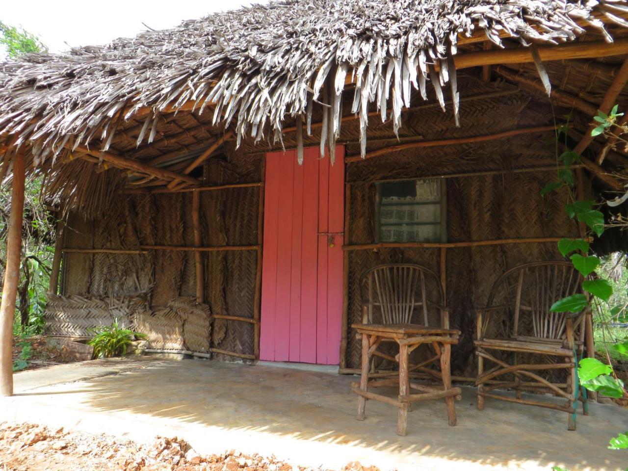 Bahati Diani House Glamping Playa de Diani Exterior foto