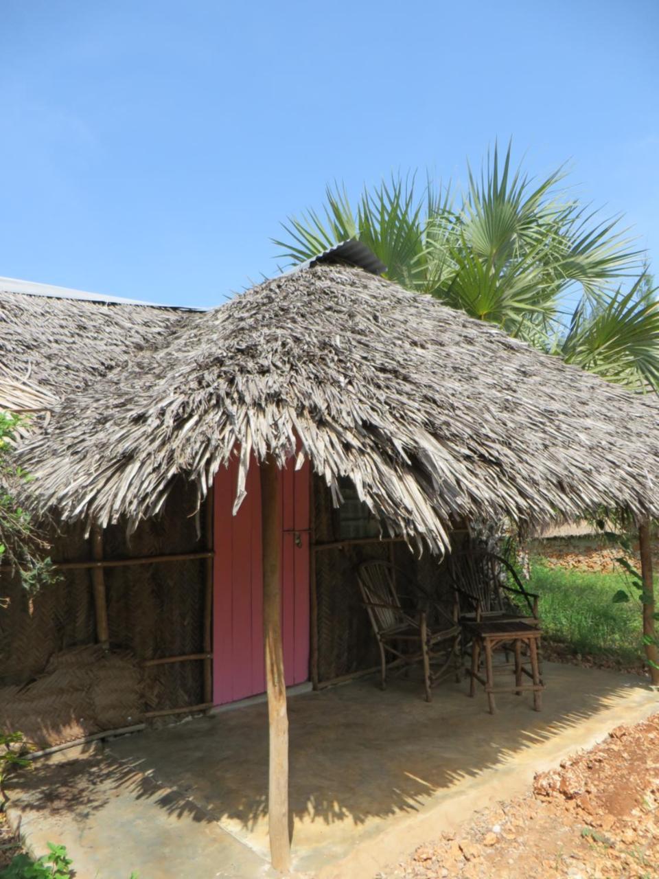 Bahati Diani House Glamping Playa de Diani Exterior foto