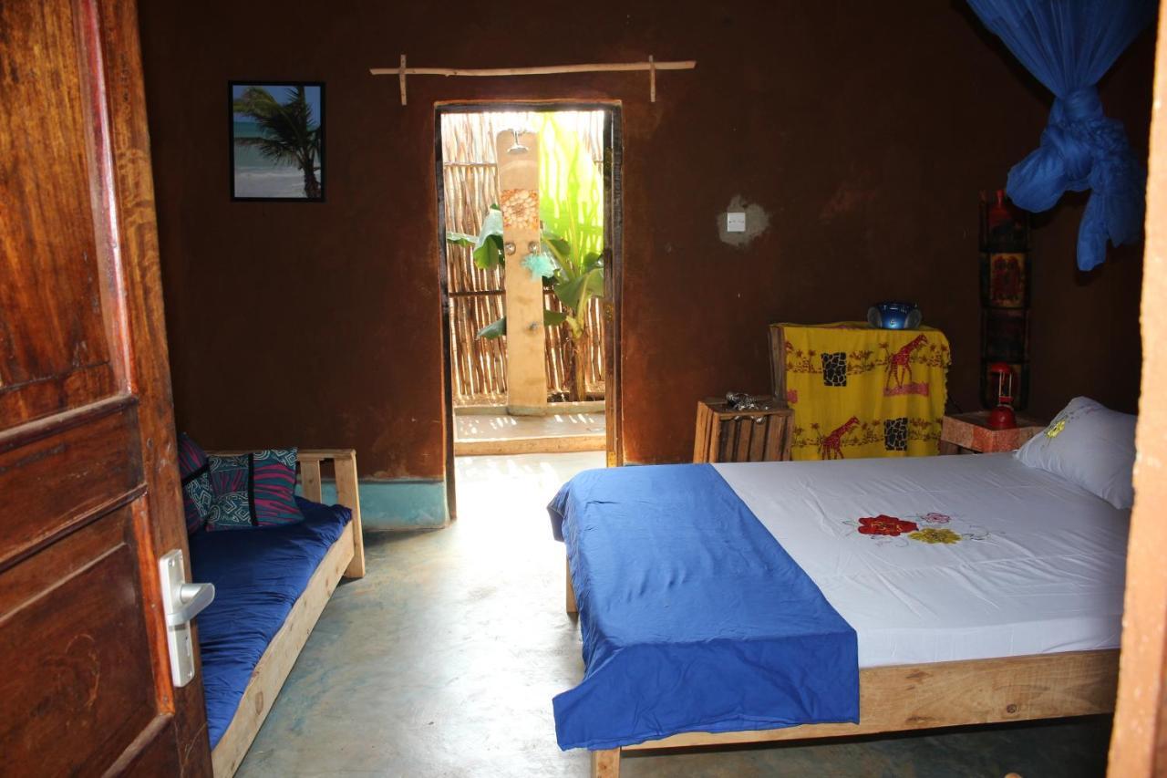 Bahati Diani House Glamping Playa de Diani Exterior foto